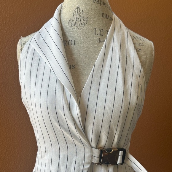 NWT! Nicholas Pinstriped “Dakotah Asymmetrical Halter Neck Vest” Size 4 - Picture 4 of 16